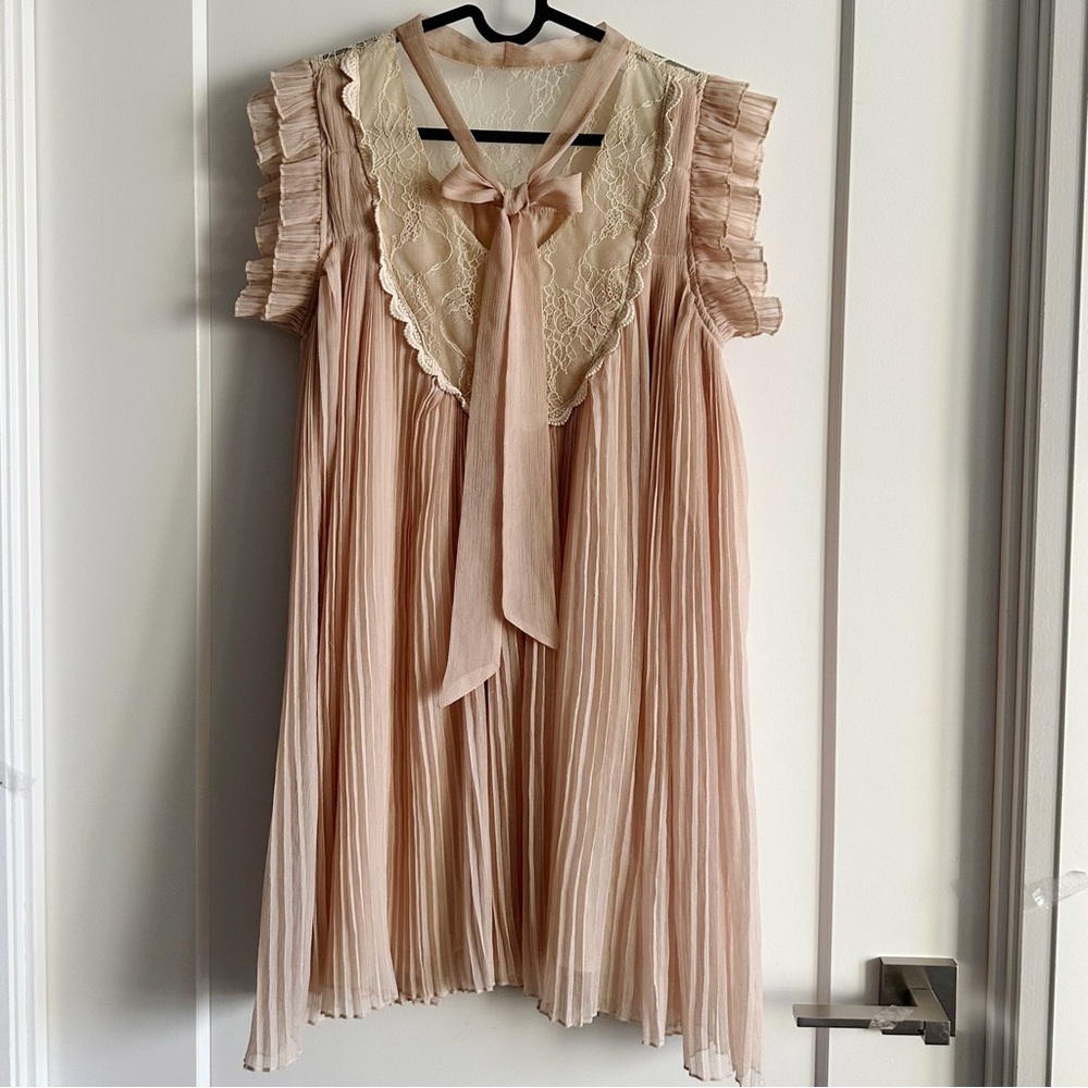 Elegant Light Beige Pink Lace Bow Mini Dress